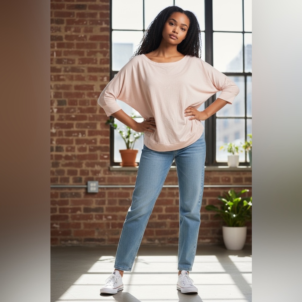 St. Tropez West — Women’s Light Pink Batwing Sleeve Top